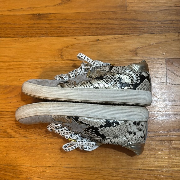 Steve Madden Women’s Sneakers - Picture 1 of 4